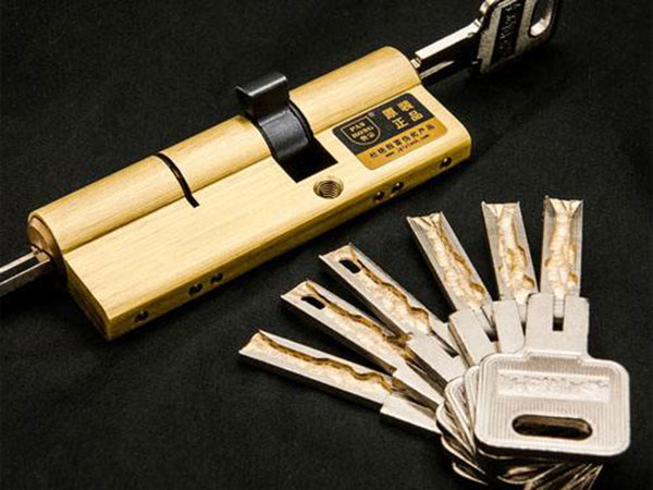 南澳24小时上门开锁公司