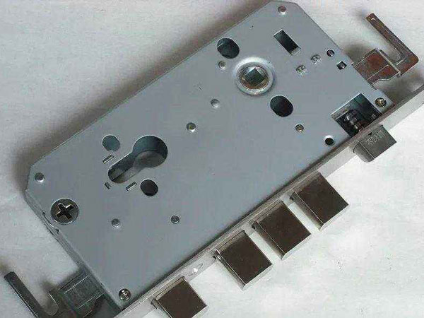 南澳24小时上门开锁公司